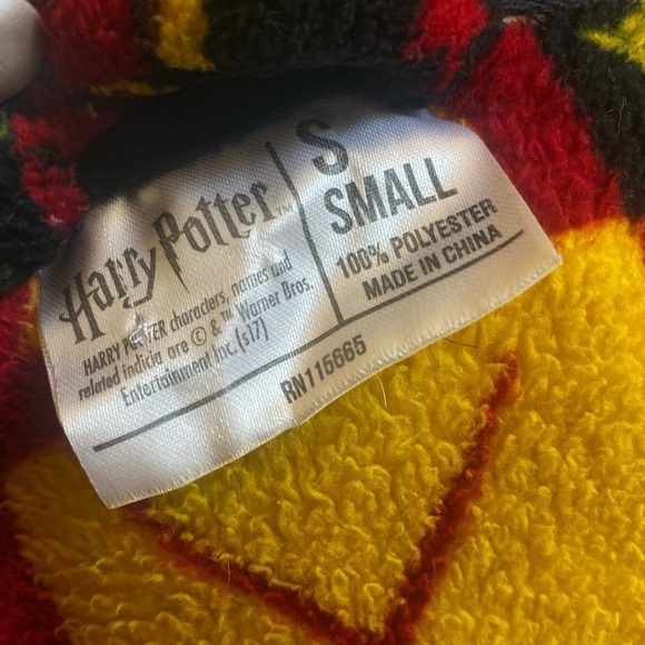 HARRY POTTER FLEECE DRESSING ROBE Size Small Black No Belt 100% Polyester - Picture 6 of 9